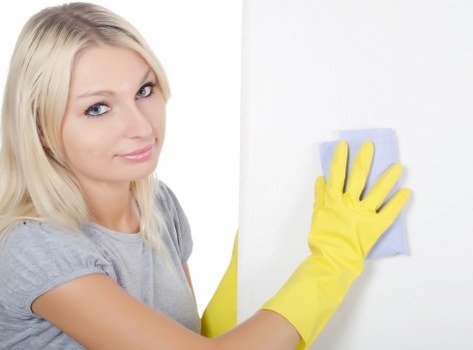 Kitchen and bathroom move-in cleaning in an E8 property